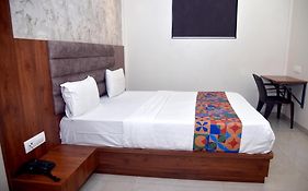 Hotel Pride - Near T2 Airport